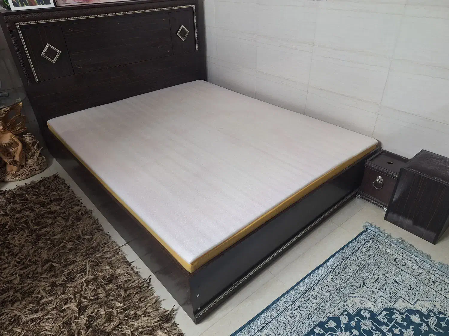 تخت خواب ۲ نفره|تخت و سرویس خواب|یزد, |دیوار