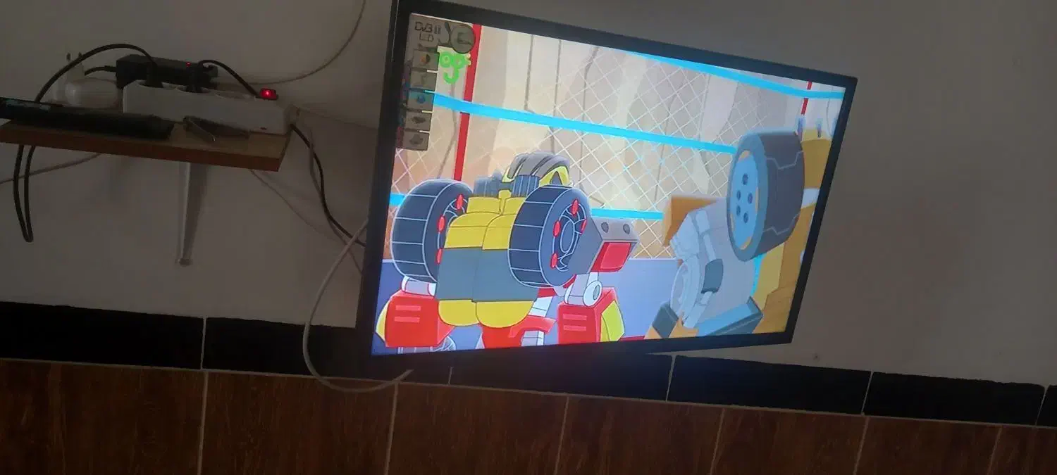 تلویزیون 32شهاب|تلویزیون و پروژکتور|ارومیه, |دیوار