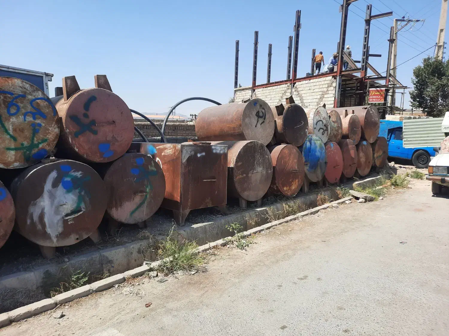 تانکر آب در شهر یامچی|مصالح و تجهیزات ساختمان|مرند, |دیوار