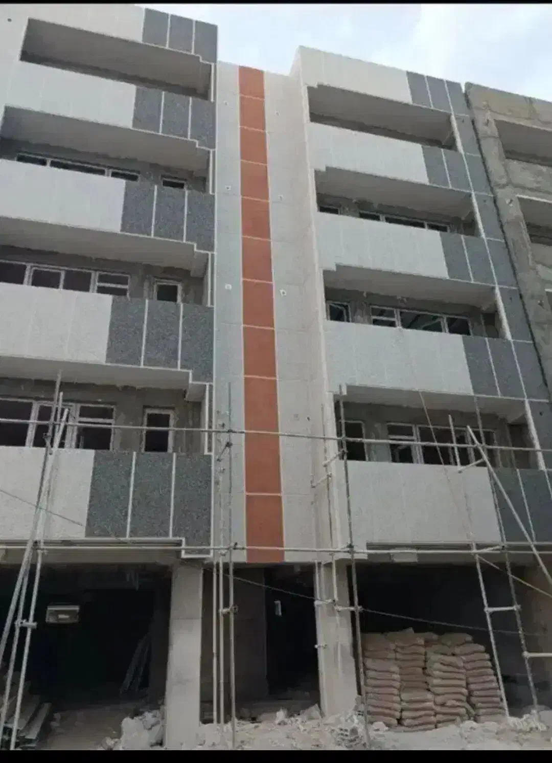 اپارتمان های ۲۳۲ واحدی|فروش آپارتمان|سراب, |دیوار