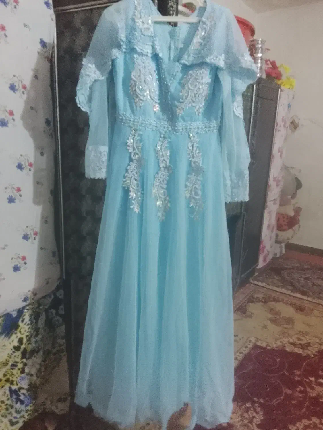 سوسنگرد|لباس|سوسنگرد, |دیوار