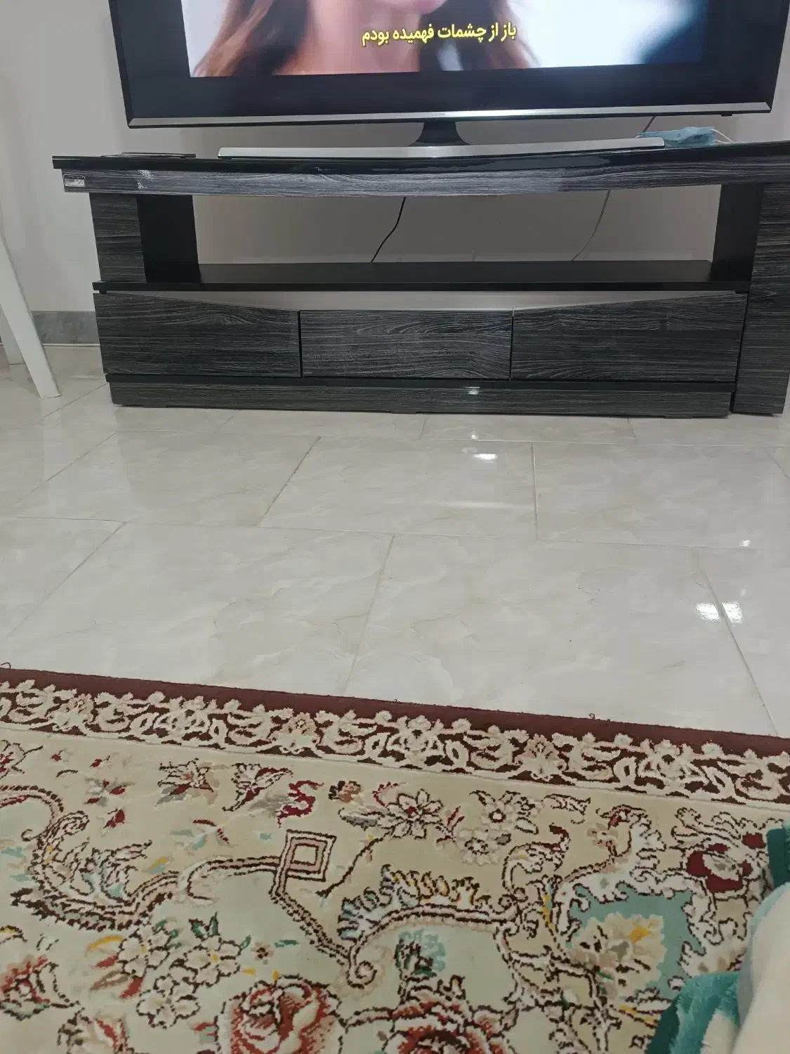 میز تلویزیون سالم و بدون ایراد|میز تلویزیون|ساری, |دیوار