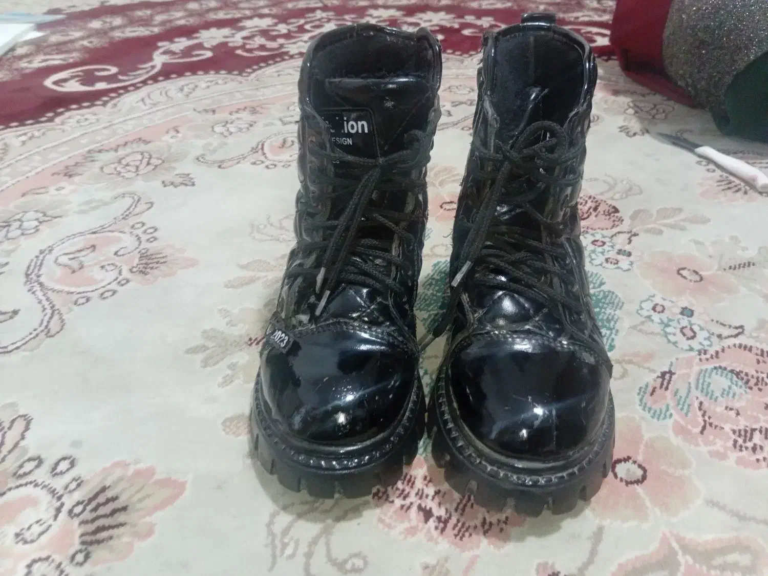 کفش|کیف، کفش، کمربند|کوهدشت, |دیوار