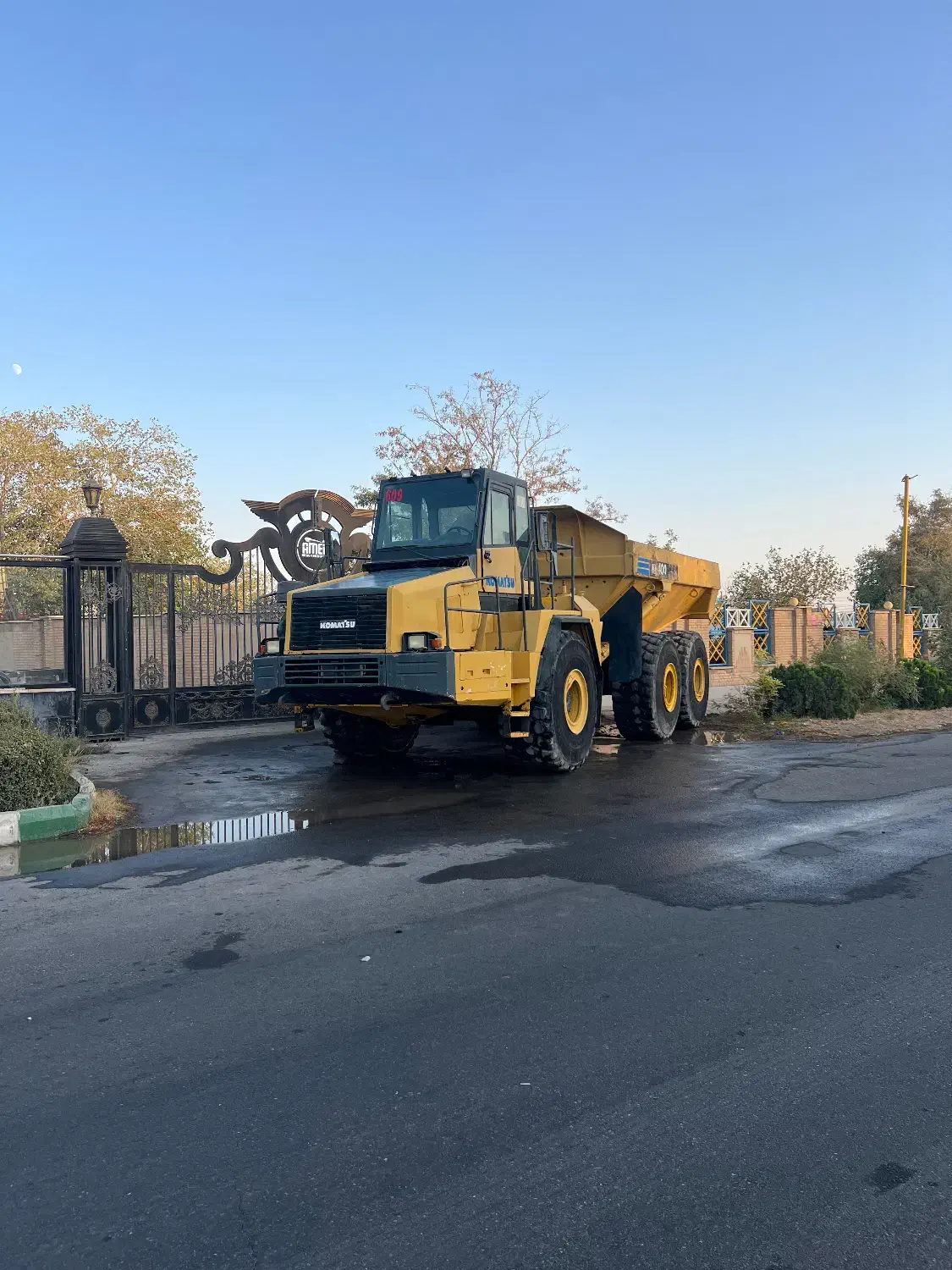 دامپتراک کوماتسو40تنی کمرشکن|خودرو سنگین|تهران, آسمان|دیوار