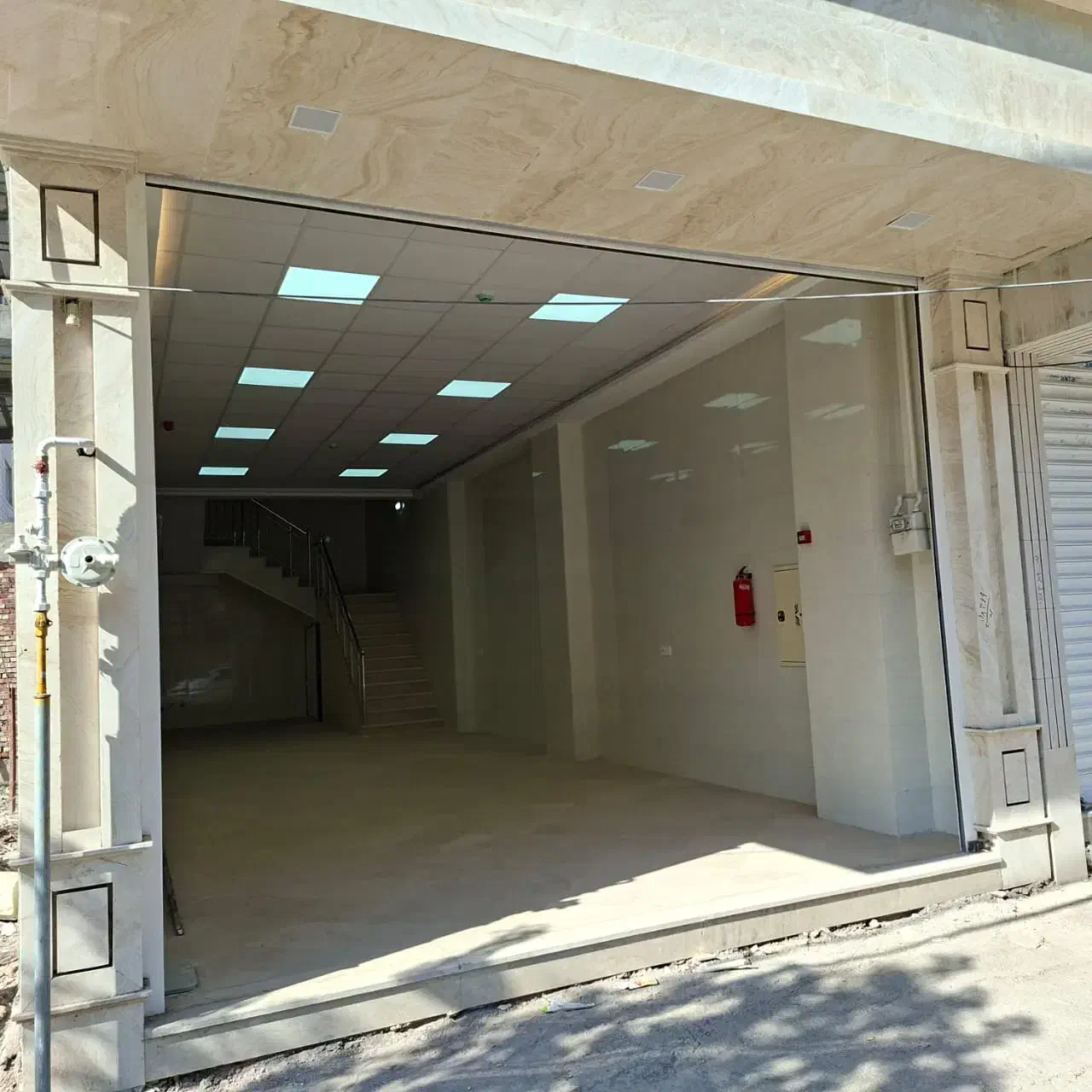 فروش مغازه ۱۶۷متری خ مالک اشترشمالی|فروش مغازه و غرفه|کرمان, |دیوار