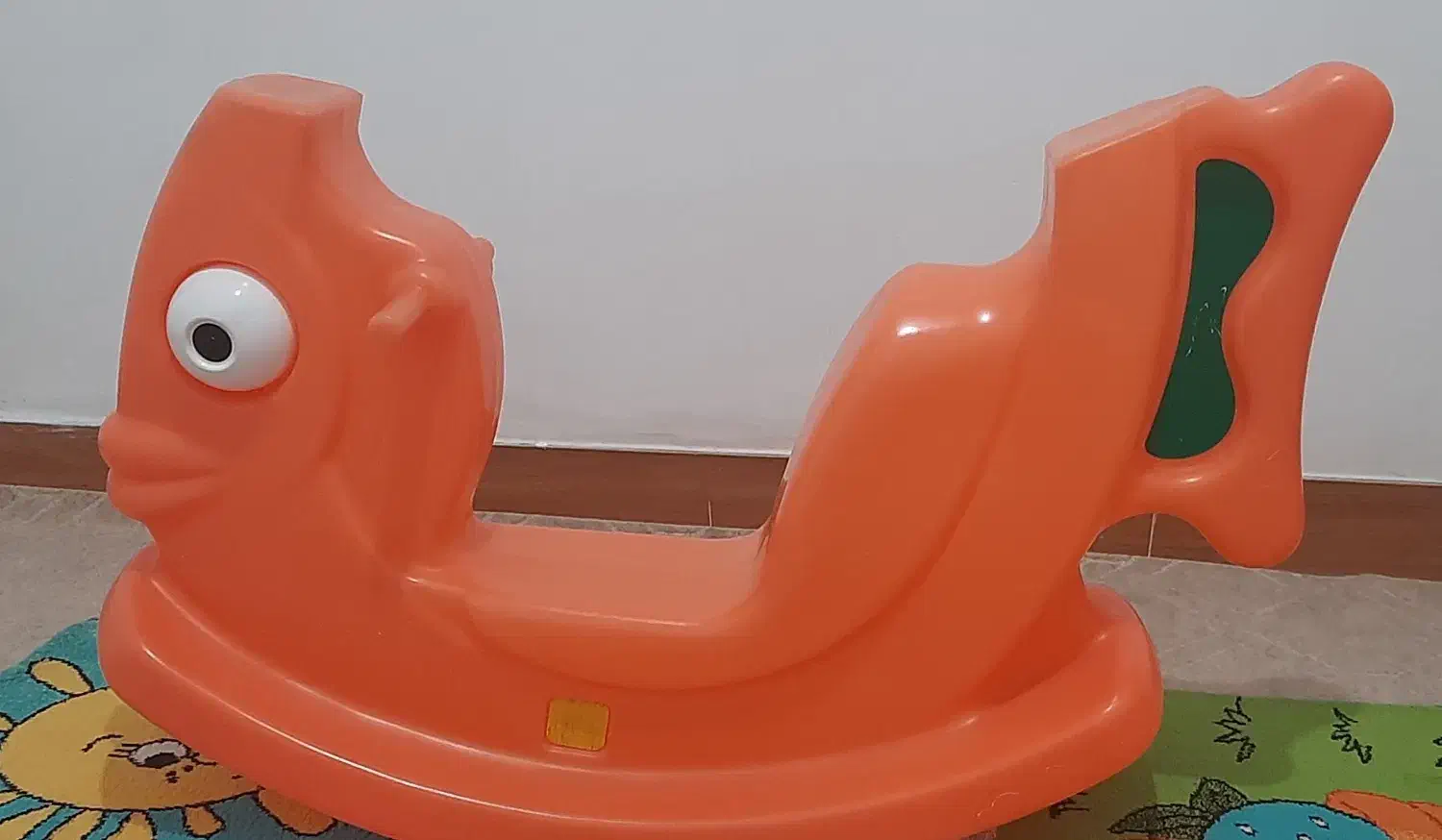 راکرکودک طرح ماهی|اسباب‌‌بازی|رشت, آب آسیاب|دیوار