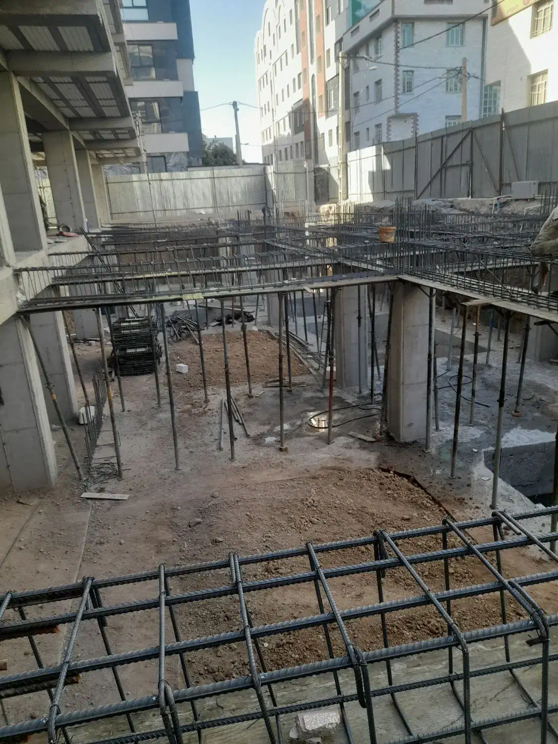 استخدام نیروی آماتور بند وقالب بند|استخدام معماری، عمران و ساختمانی|تهران, کیانشهر|دیوار