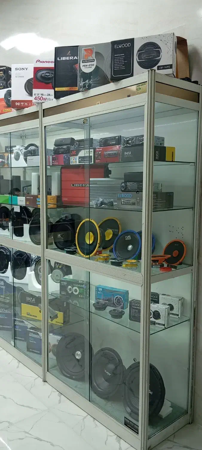 ویترین فروشی (قیمت توافقی)|بوفه، ویترین، کنسول|گنبد کاووس, |دیوار