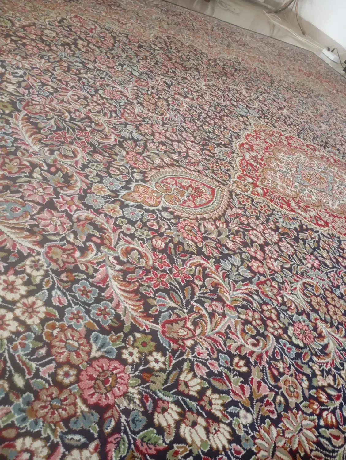 فرش یک جفت ۱۲ متری|فرش|بروجرد, |دیوار