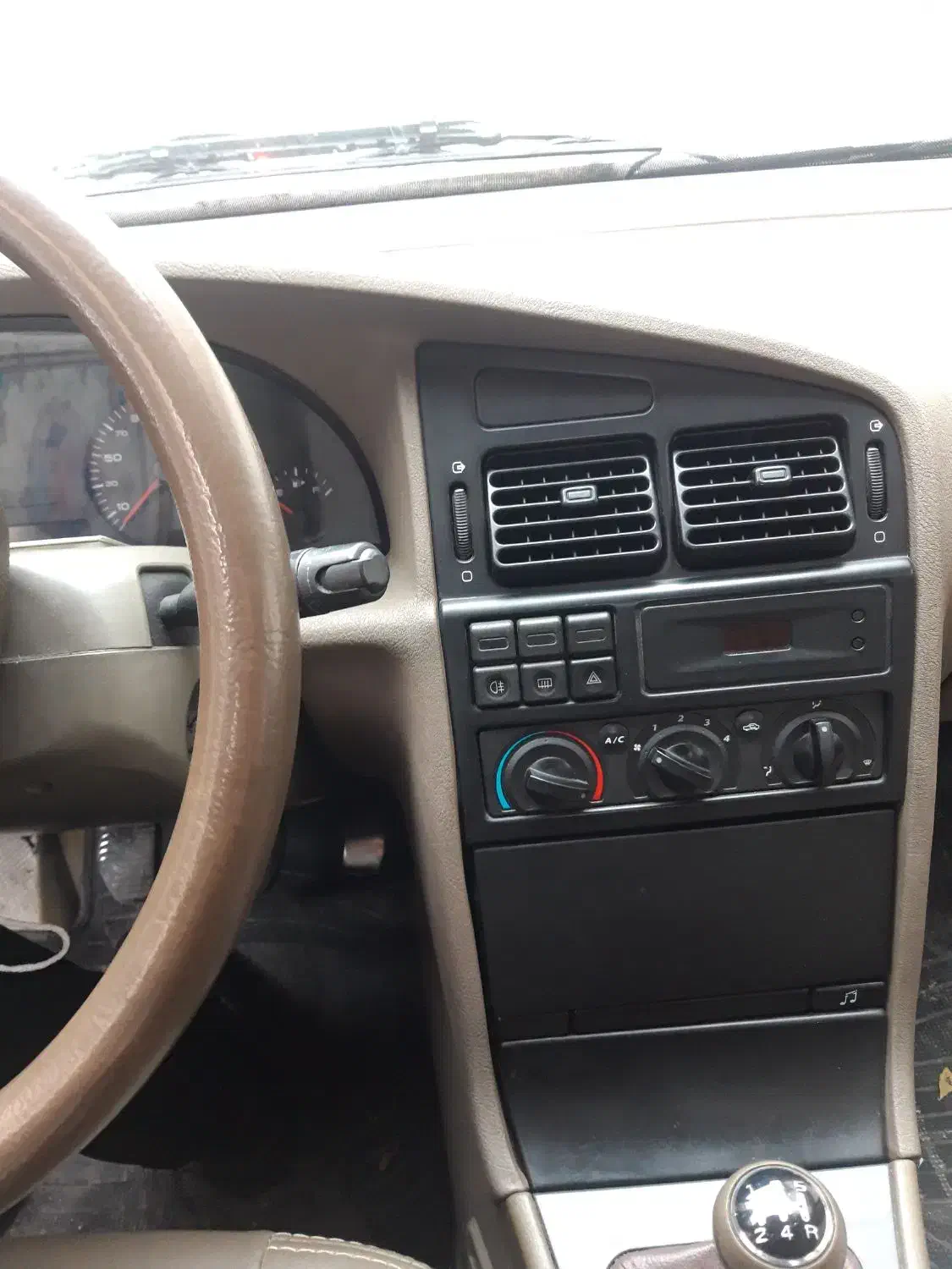 فروش ۴۰۵ بنزینی مدل ۱۳۹۳|خودرو سواری و وانت|ساری, |دیوار