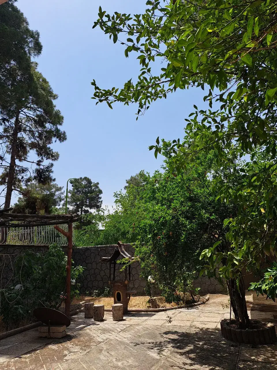 اجاره کوتاه مدت ویلایی روزانه و هفتگی|اجارهٔ کوتاه‌مدت آپارتمان و سوئیت|فولادشهر, B1|دیوار