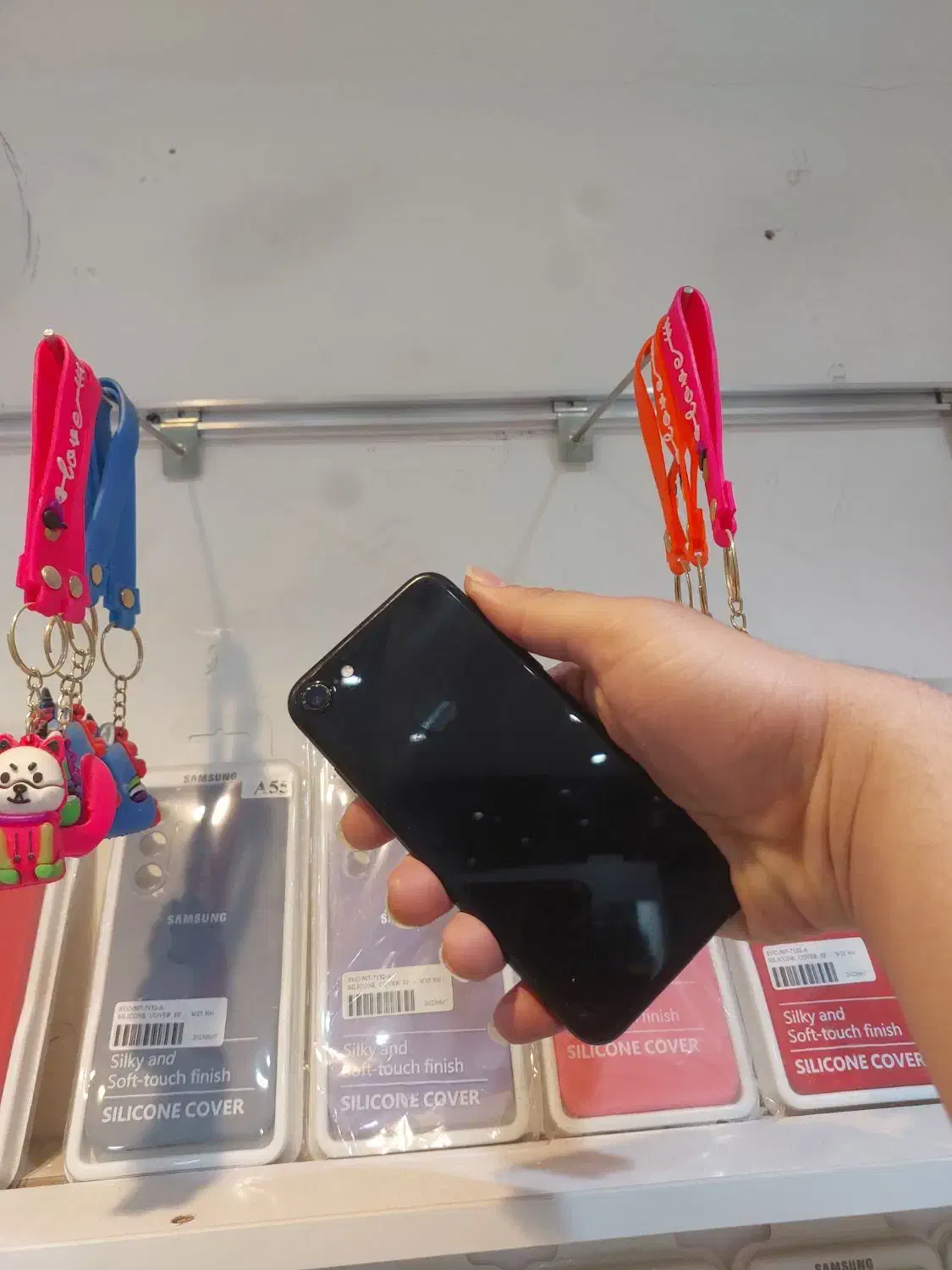 آیفون 7 128 جک بلک تمیز درحدنوبه همراه هدیه۱سرور|موبایل|قم, عمار یاسر|دیوار