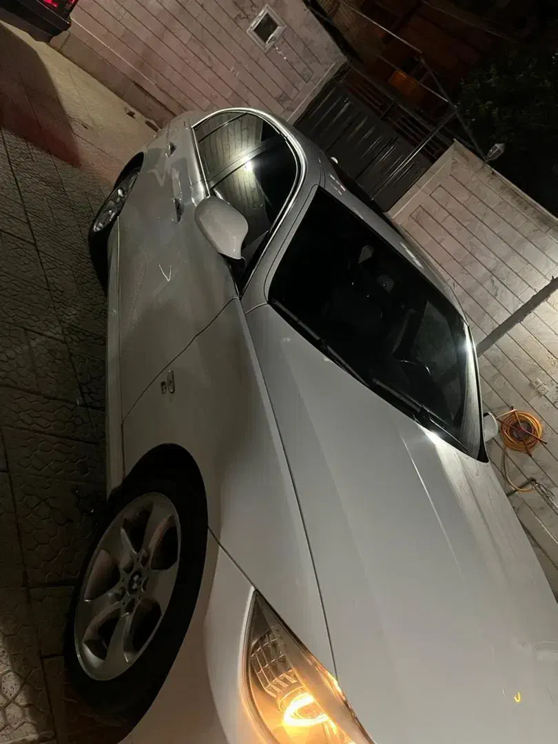 بی ام و ۳۲۵i|خودرو سواری و وانت|اصفهان, کوی امیریه|دیوار