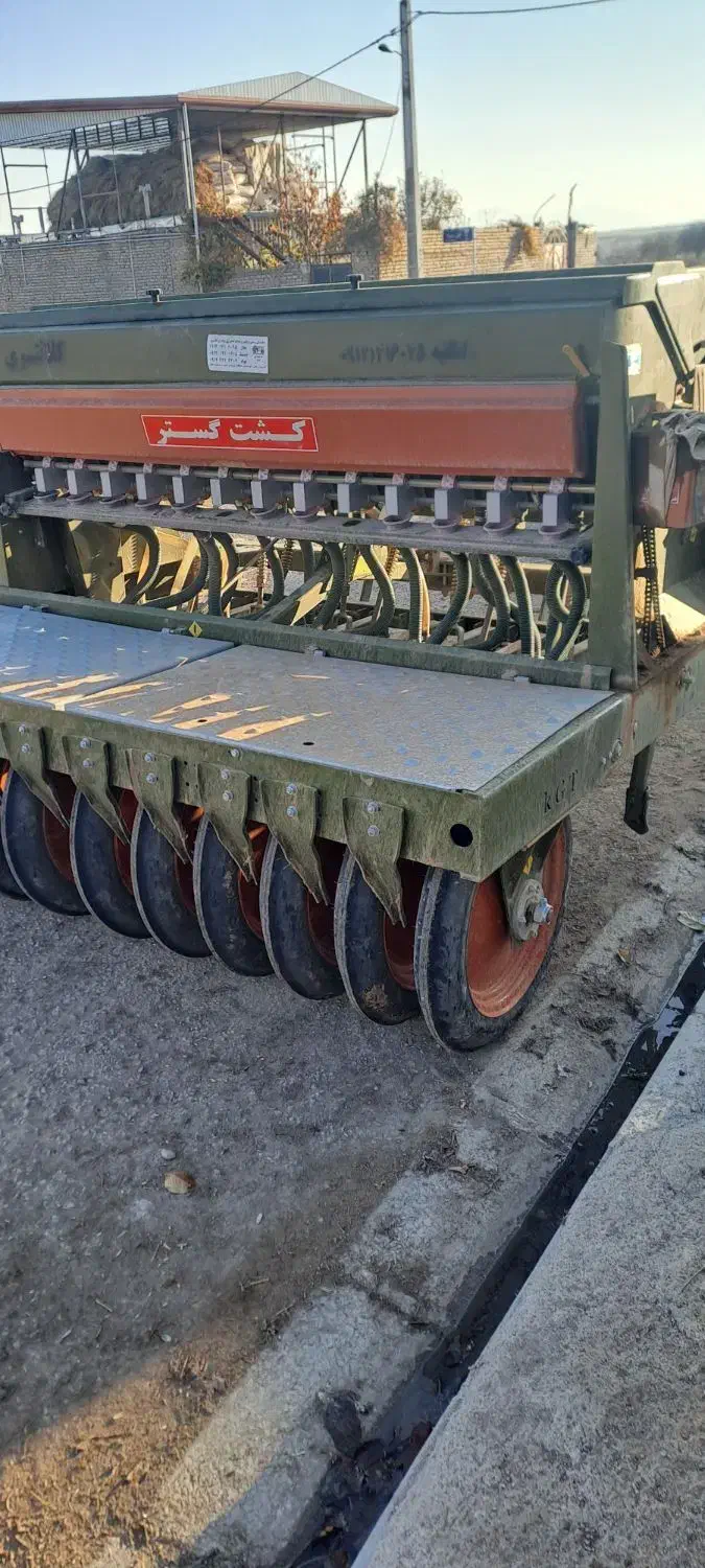 کشت گستر ۱۱ ردیف|ماشینآلات صنعتی|سلطانیه, |دیوار