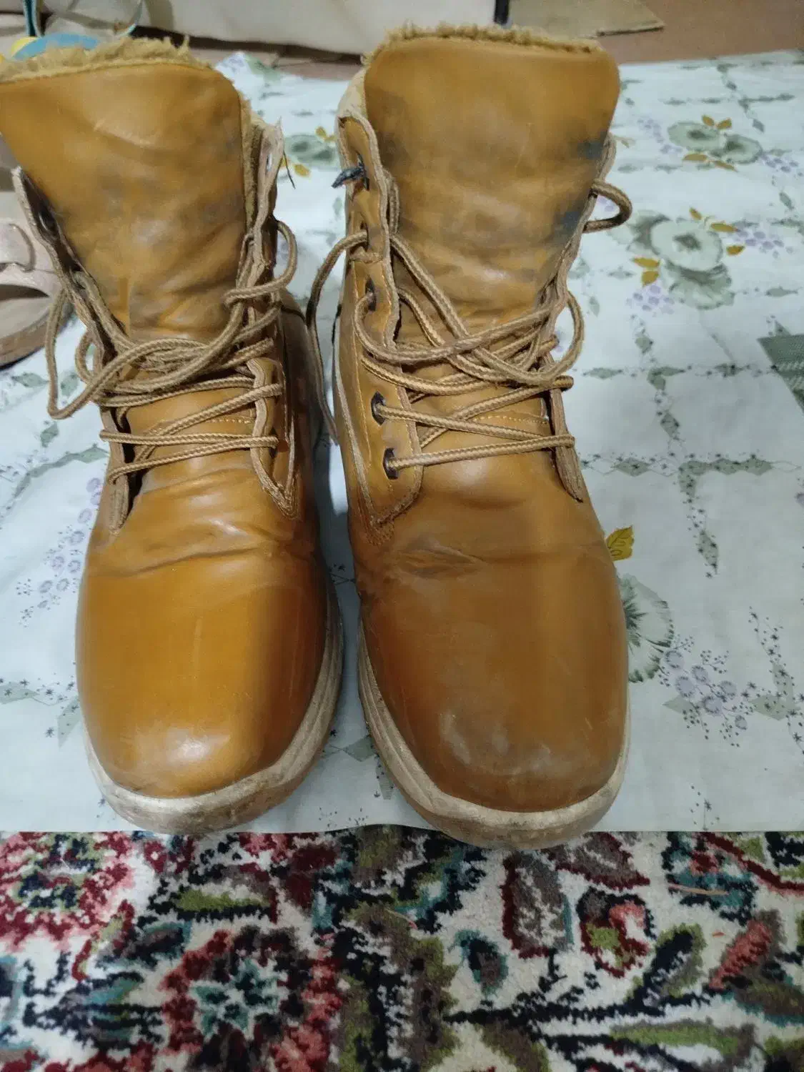 پوتین سایز ۴۱ داخلش پشمیه خارجی هست|کیف، کفش، کمربند|شیراز, مسلم|دیوار