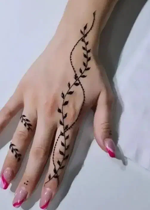 طراحی حنا دست و پا(آف)|خدمات آرایشگری و زیبایی|پرند, فاز ۵|دیوار