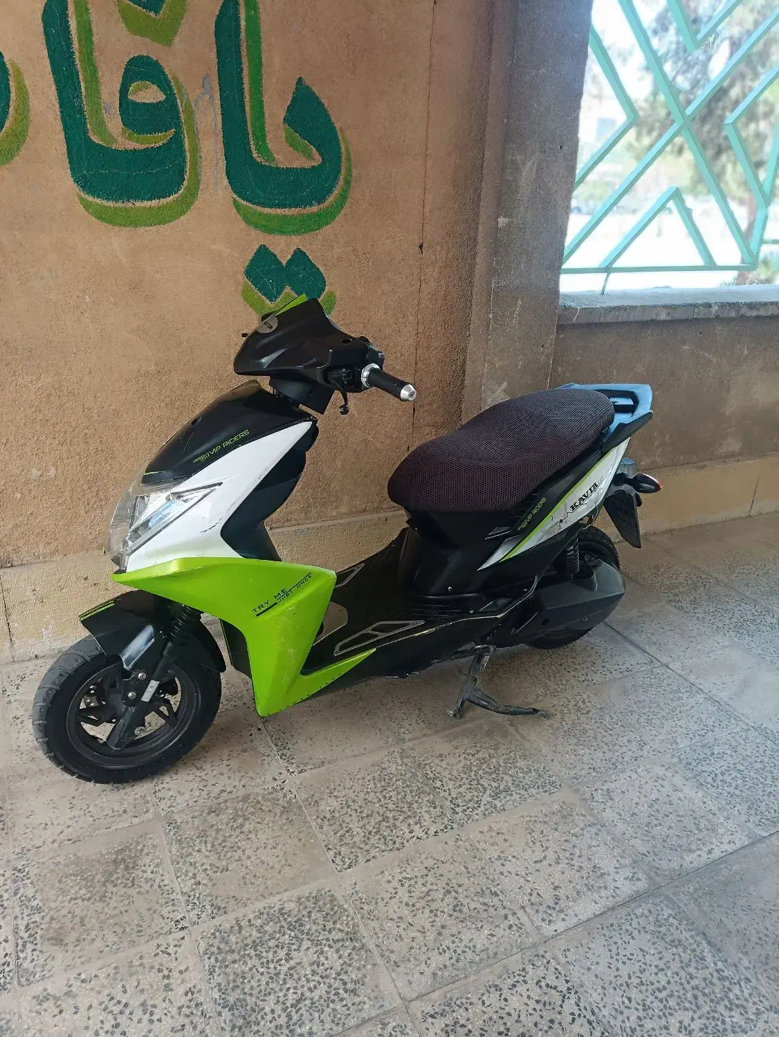 موتور برقی کویر (باطری ها کاملاً نو)مدل es8کویر|موتورسیکلت|اسلام‌شهر, شهرک واوان|دیوار