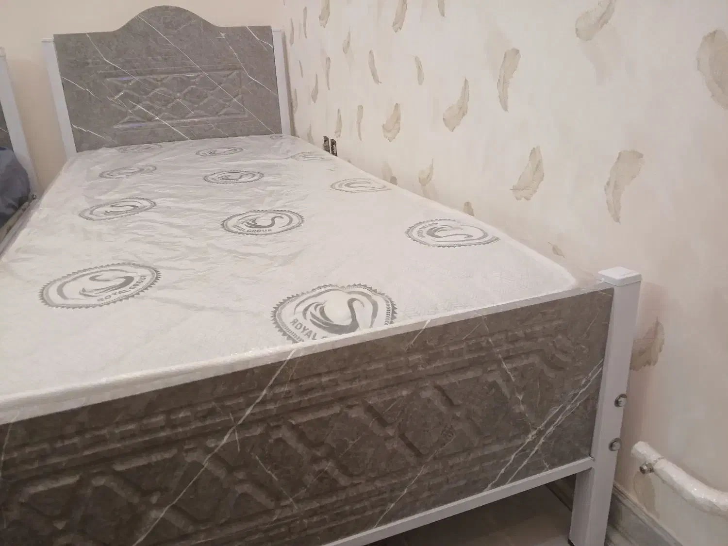 تشک طبی وتخت یک نفره فلزی|تخت و سرویس خواب|قم, باجک یک|دیوار