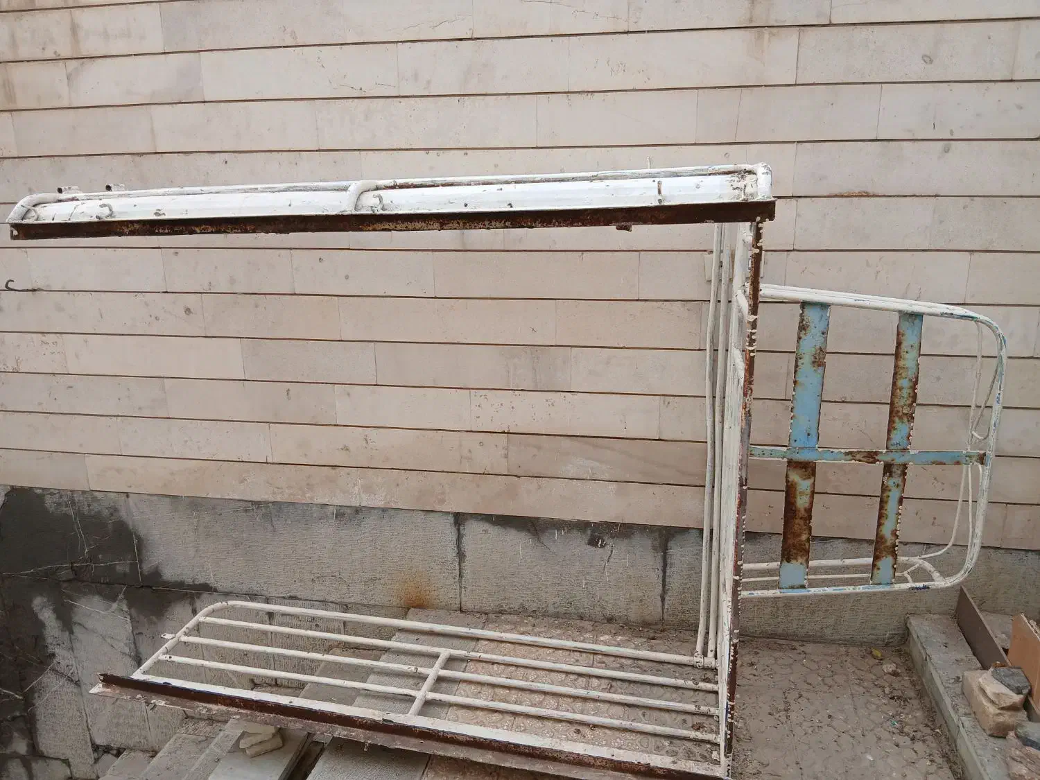 وانت بار|خودرو سواری و وانت|اصفهان, سرچشمه|دیوار