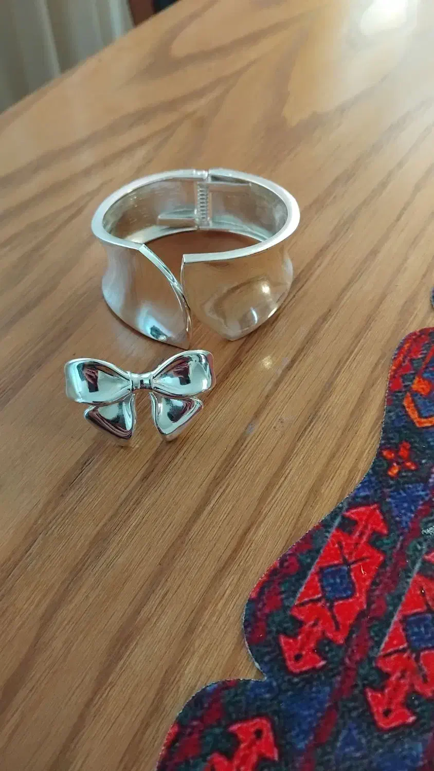 دستبند و انگشتر خیلی نو|بدلیجات|بروجرد, |دیوار