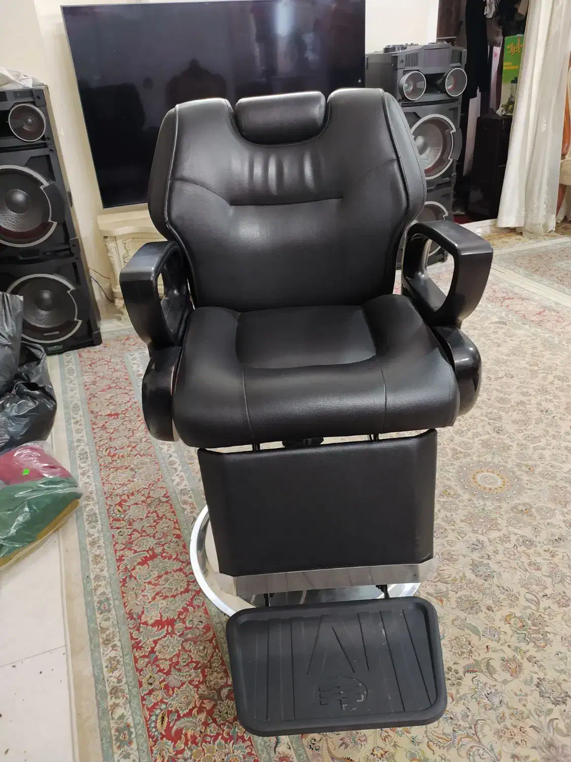 صندلی vip آرایشگاه|آرایشگاه و سالن‌های زیبایی|قرچک, میرزائی جنوبی|دیوار