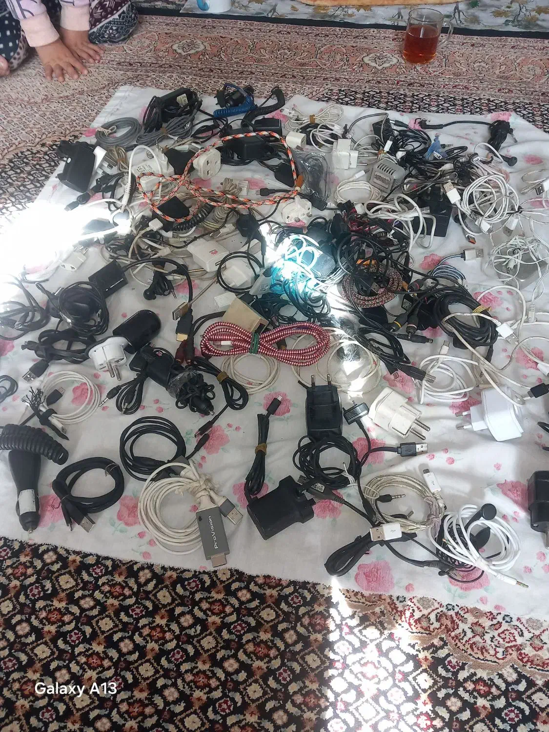 لوازم برقی و صوتی و تصویری|لوازم جانبی موبایل و تبلت|چهارباغ, |دیوار