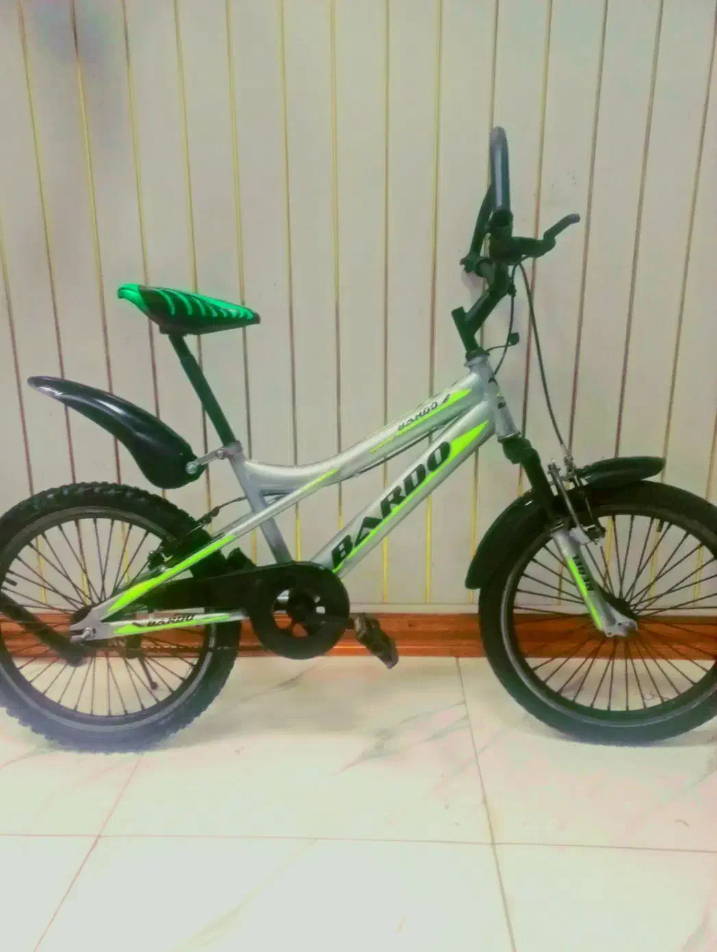 دوچرخه ۲۰ کمک دار حرفه ای تمیز سالم|دوچرخه، اسکیت، اسکوتر|قم, شاه ابراهیم|دیوار