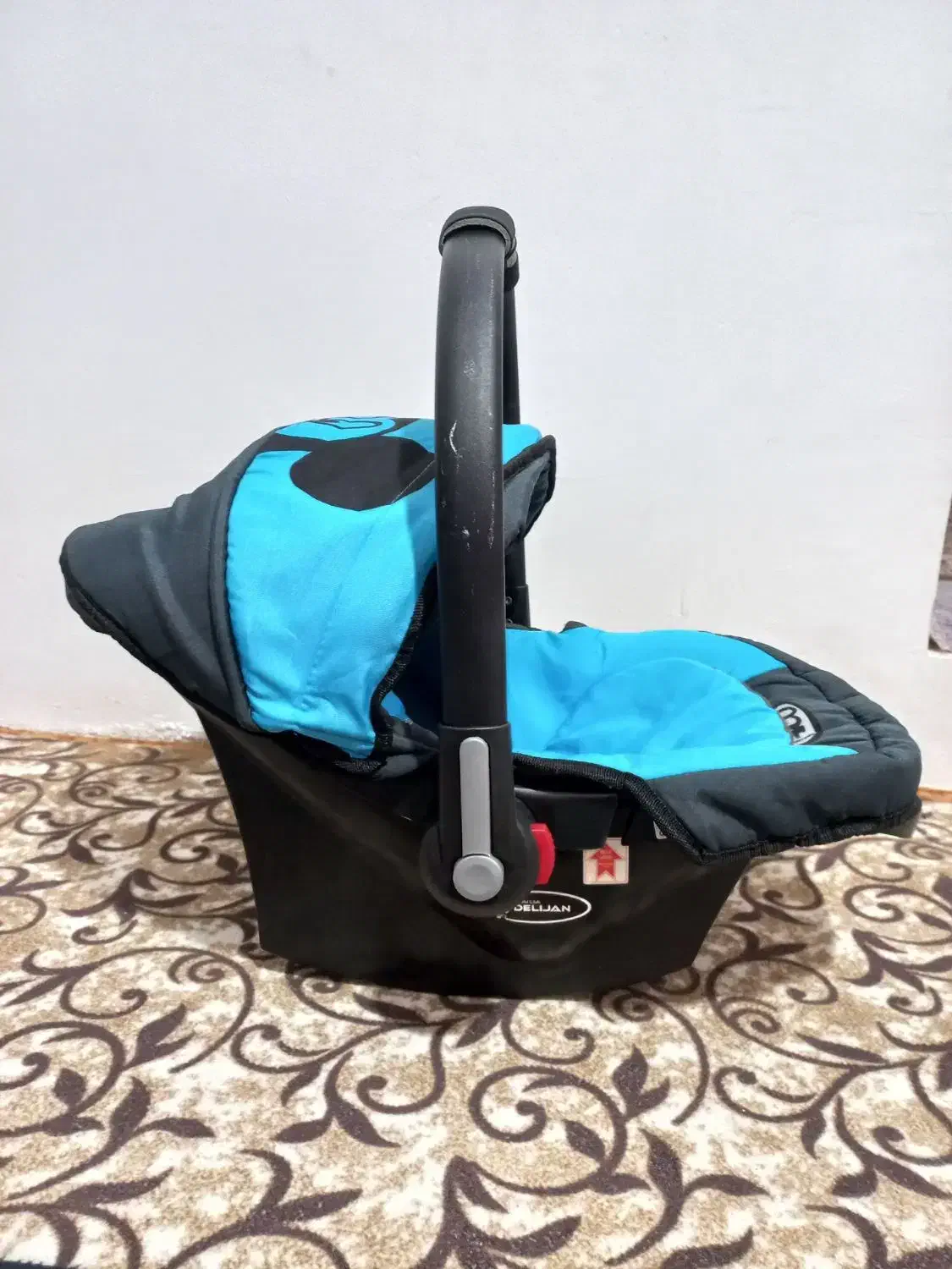 کریر در حد نو|کالسکه و لوازم جانبی|سنندج, |دیوار