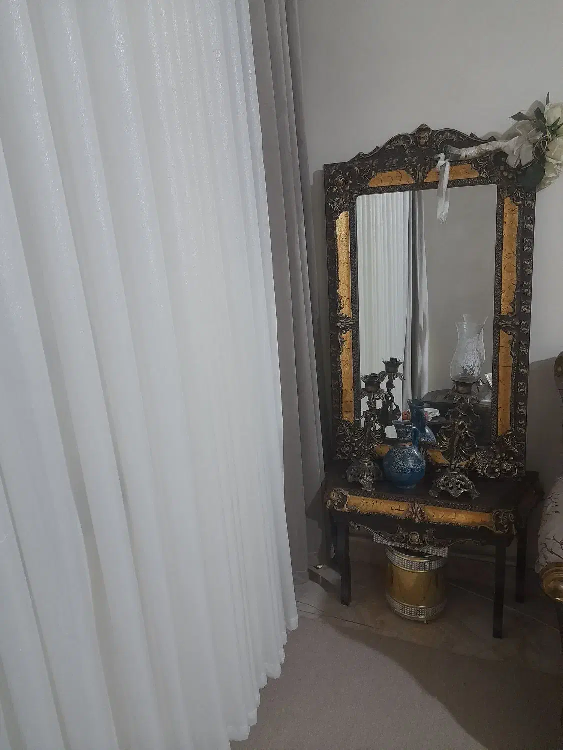 آیینه شمعدان|آینه|قدس, شهر‌قدس|دیوار