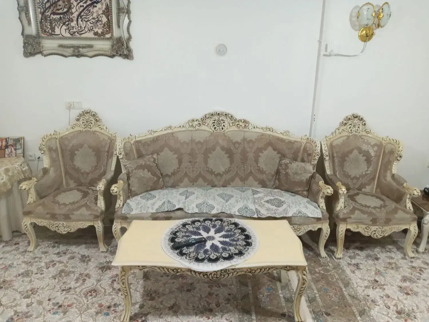 نبل ۹ نفره با عسلی|مبلمان خانگی و میز عسلی|رزن, |دیوار