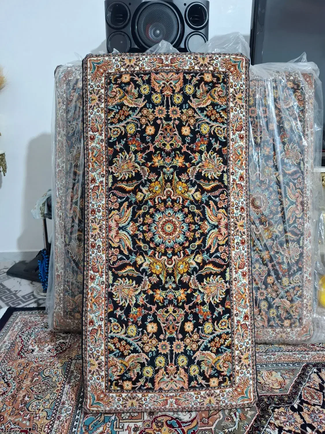 ۲ جفت پشتی|پشتی|اراک, |دیوار