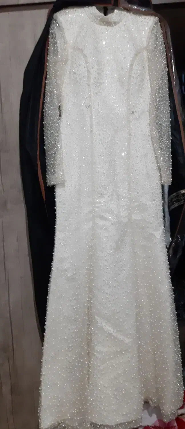 لباس مجلسی|لباس|قدس, شهر‌قدس|دیوار