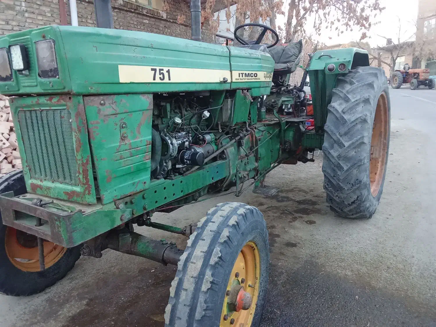 تراکتور آی تی ام|ماشینآلات صنعتی|هریس, |دیوار