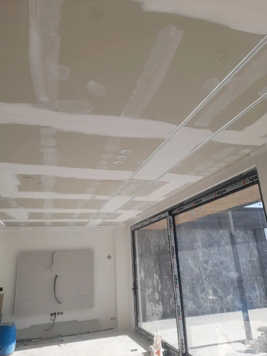 مجری انواع سقف کاذب کناف*تایل۶۰*۶۰*pvc|خدمات پیشه و مهارت|آبیک, |دیوار