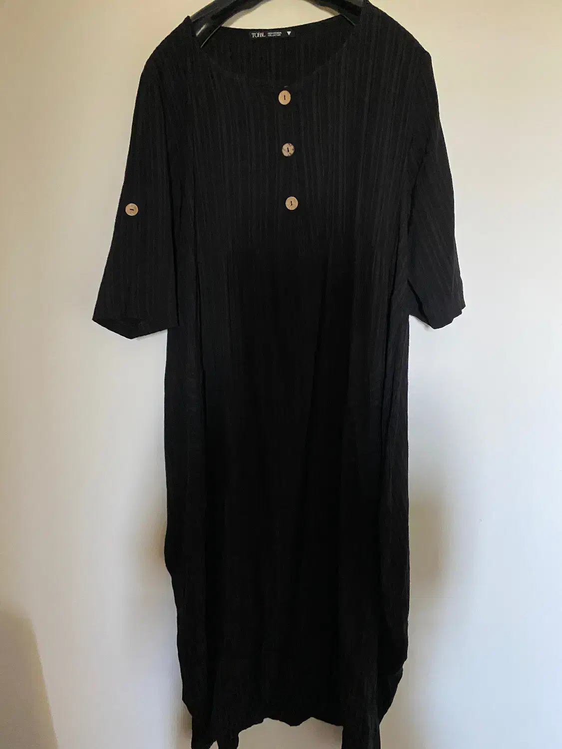 تعدادی مانتو نو|لباس|سمنان, |دیوار