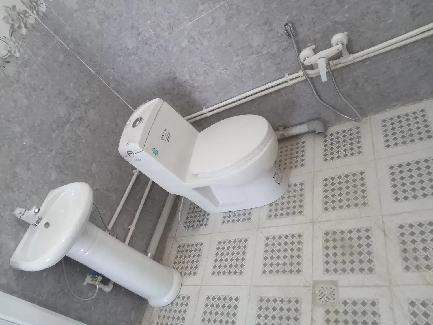 تعمیرات و بازسازی منازل مسکونی|خدمات پیشه و مهارت|تهران, شهرک ولیعصر شمالی|دیوار