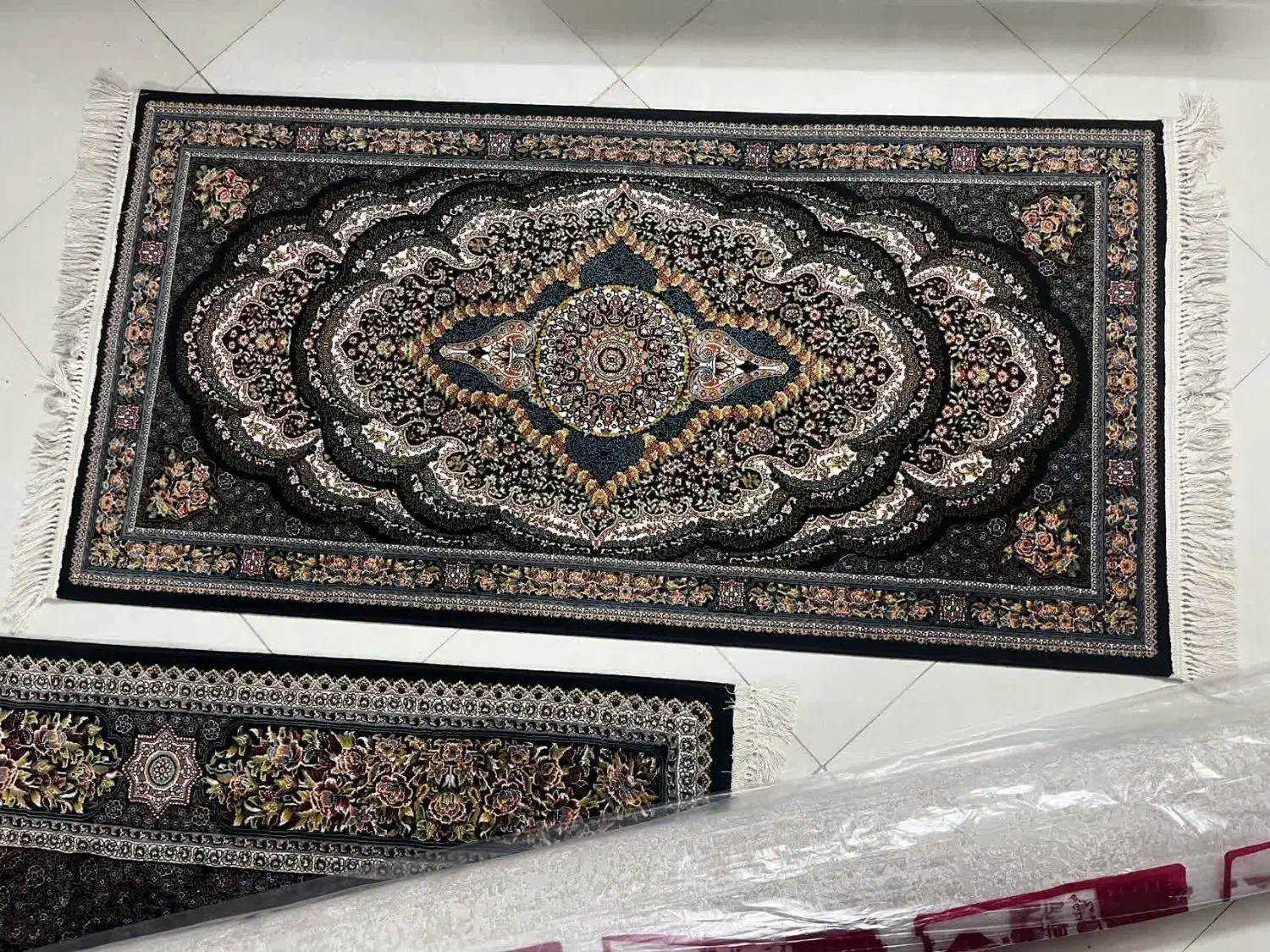 فرش و قالیچه|فرش|سمنان, |دیوار