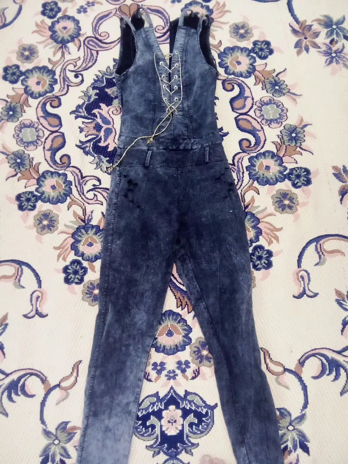 ۱۰۰ بیا ببر|لباس|نهاوند, |دیوار