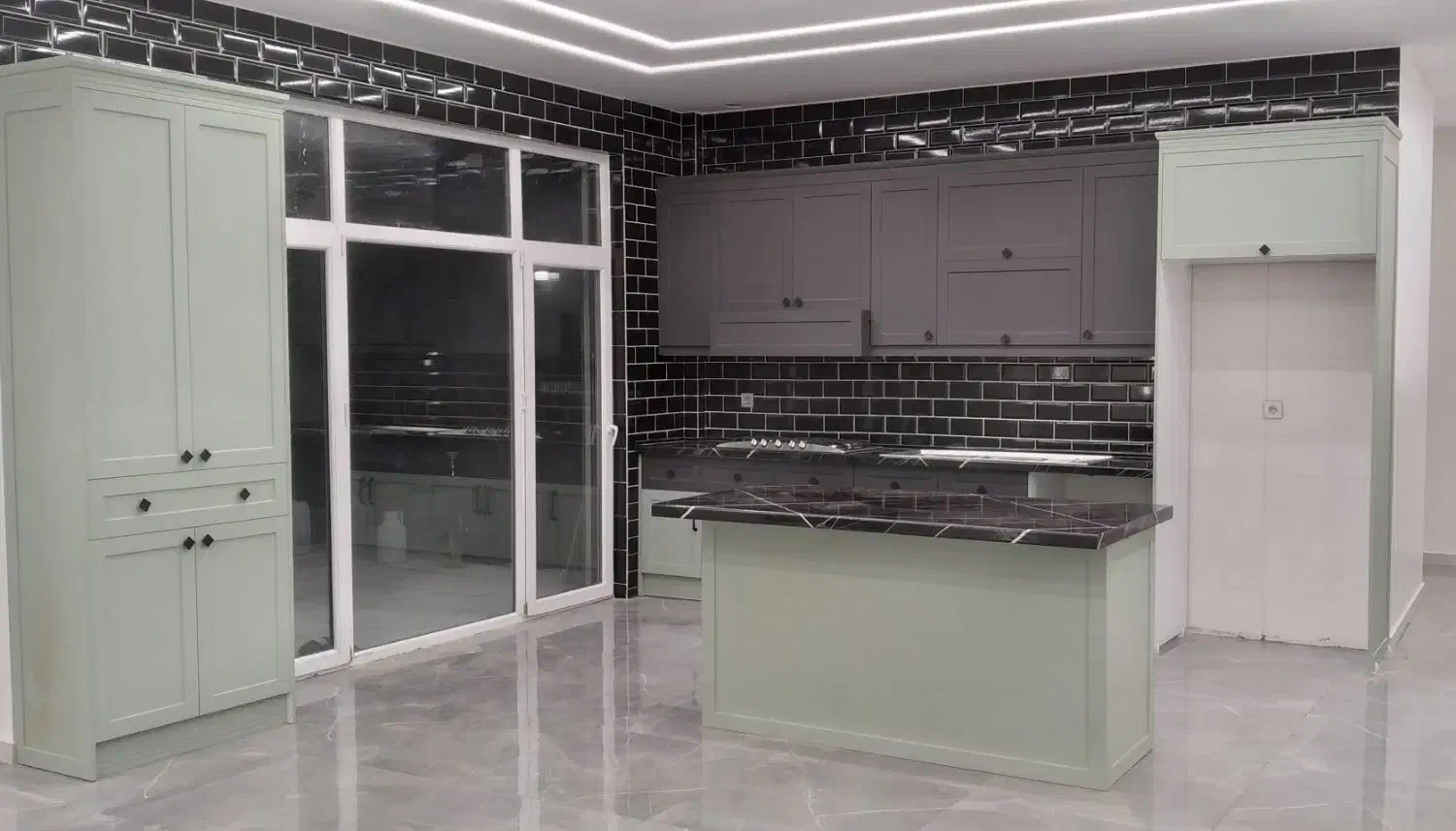 طراحی ،ساخت و نصب انواع کابینت و کمد دیواری|خدمات پیشه و مهارت|مشکین‌دشت, |دیوار