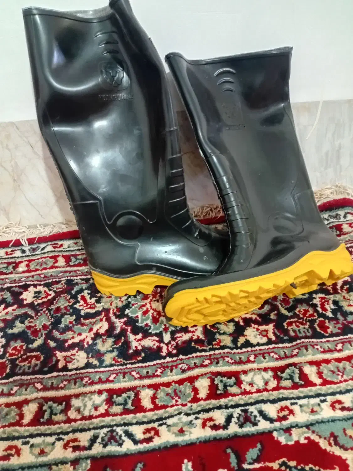 سه جفت چکمه شماره ۴۲|کیف، کفش، کمربند|زرندیه, |دیوار