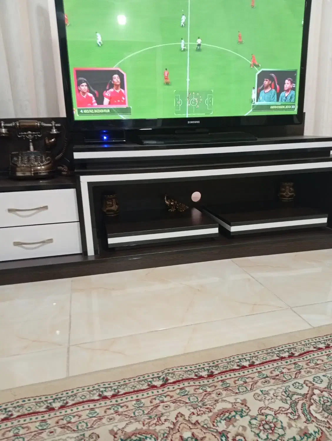 مبل 7نفره سالم بامیزتی وی قیمت 5000000میلیون تومان|مبلمان خانگی و میز عسلی|بابکان, |دیوار