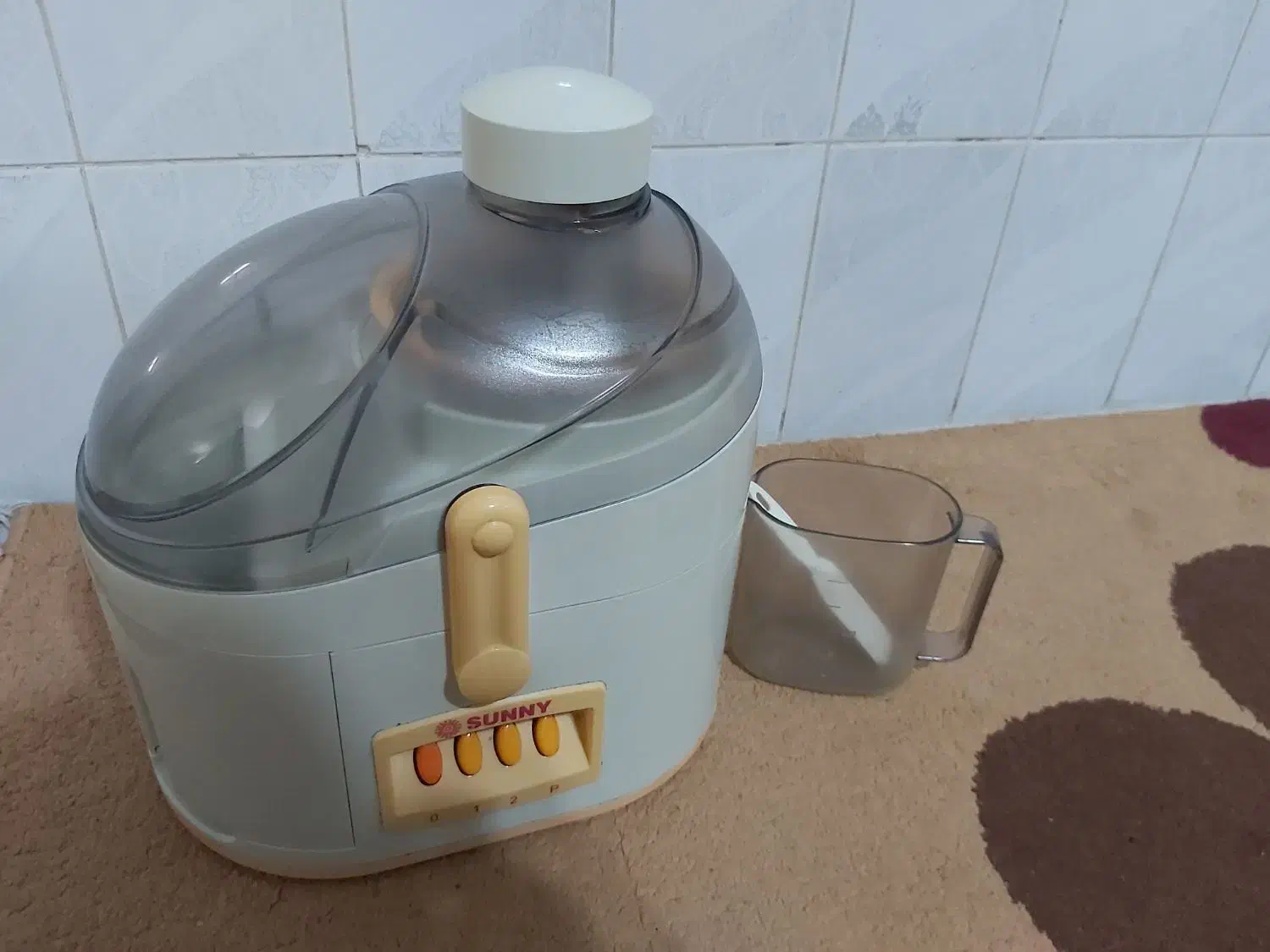 آبمیوه گیری|آبمیوه‌گیر و آب‌مرکبات‌گیر|اراک, |دیوار