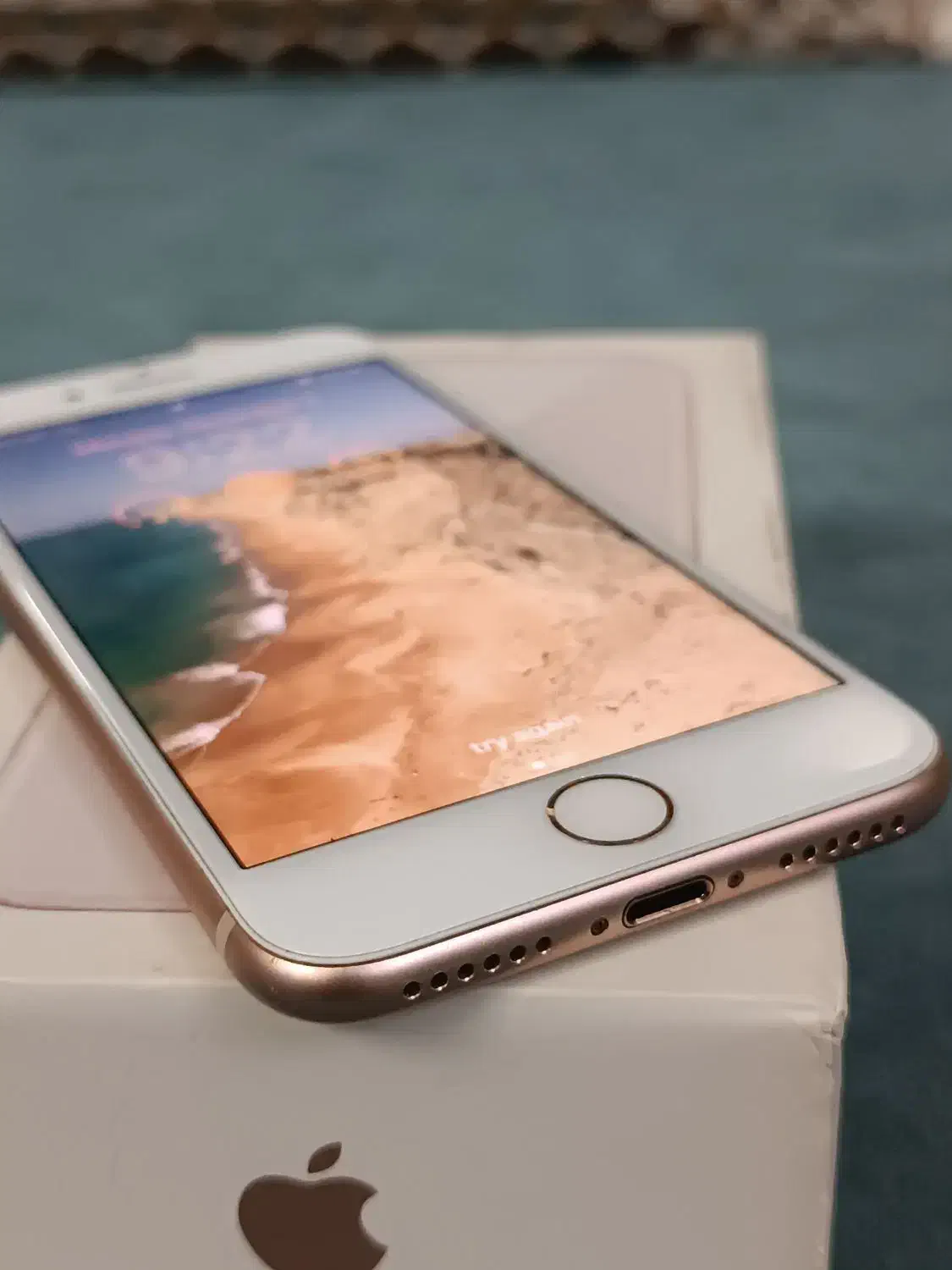 تمیزترین آیفون 8 رزگلد قم|موبایل|قم, میرزائیه|دیوار