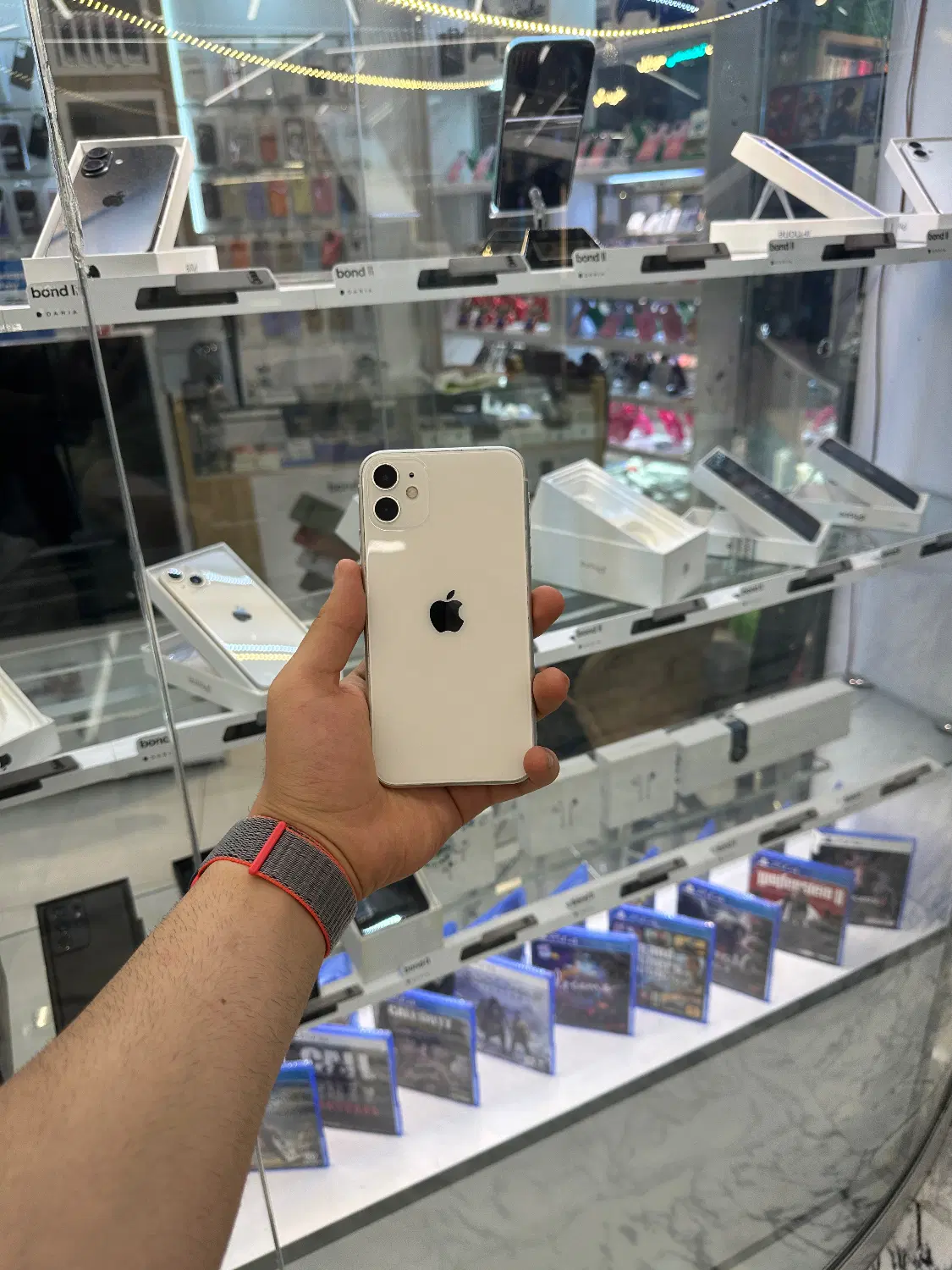 iPhone 11|موبایل|تهران, صادقیه|دیوار