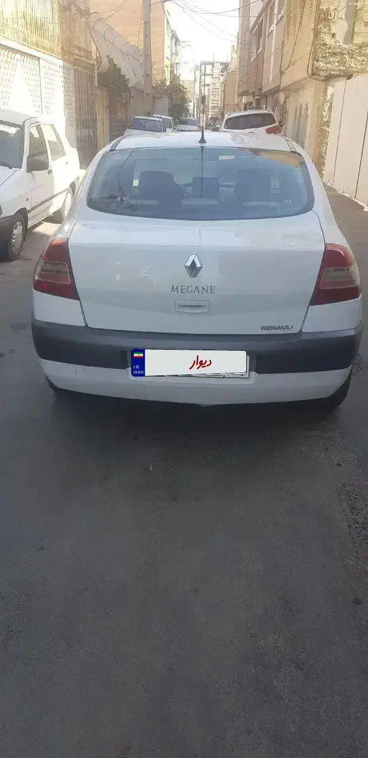 مگان سفید۱۶۰۰دنده ای|خودرو سواری و وانت|اصفهان, خانه اصفهان|دیوار