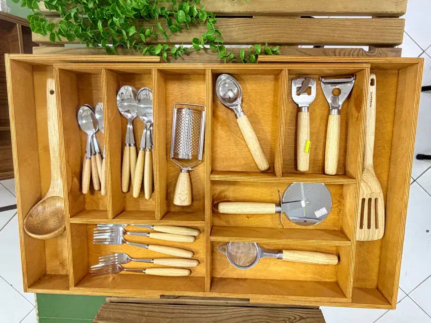 استند ریلی|آب‌چکان و نظم‌دهنده ظروف|قم, نیروگاه|دیوار