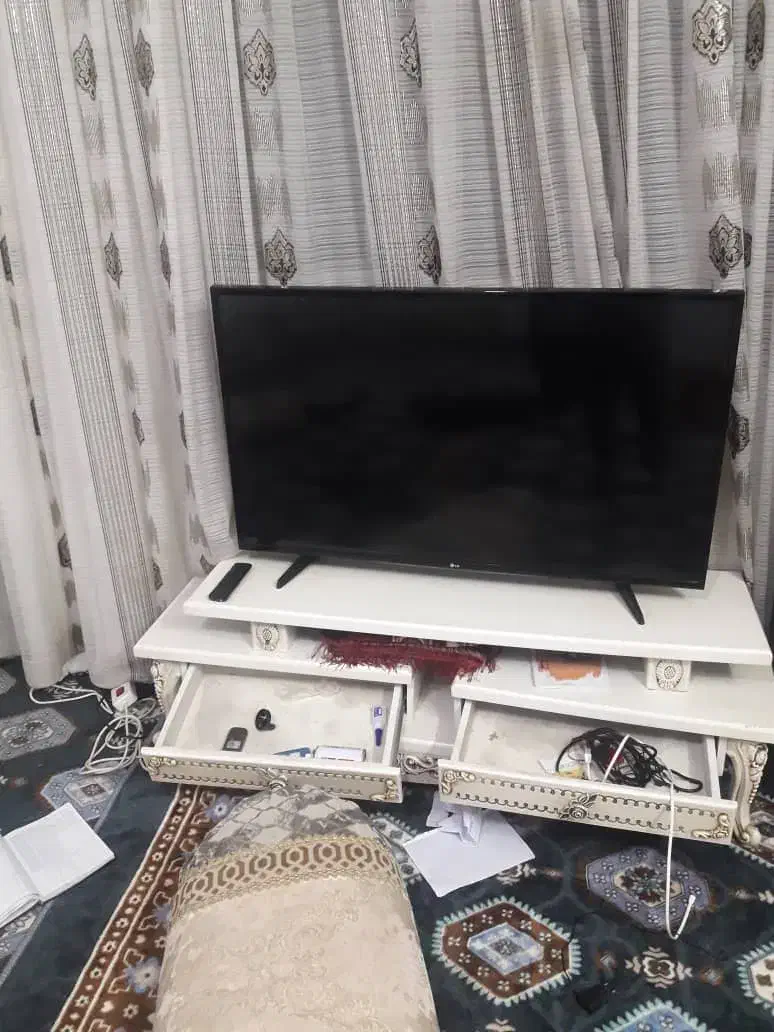 تلویزون 49الجی|تلویزیون و پروژکتور|مهریز, |دیوار