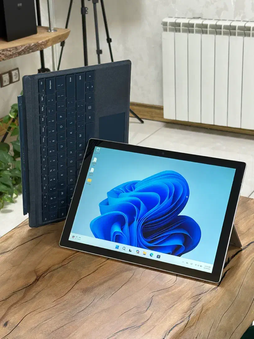 سرفیس پرو رم ۱۶ هارد ۵۱۲ Cori 7 در حد نو|رایانه همراه|تهران, فاطمی|دیوار