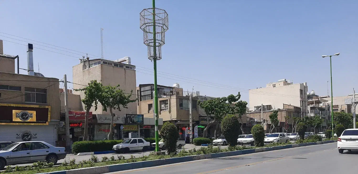 کلنگی بر خیابان ۸ بهشت|فروش زمین و ملک کلنگی|اصفهان, شاهزید|دیوار