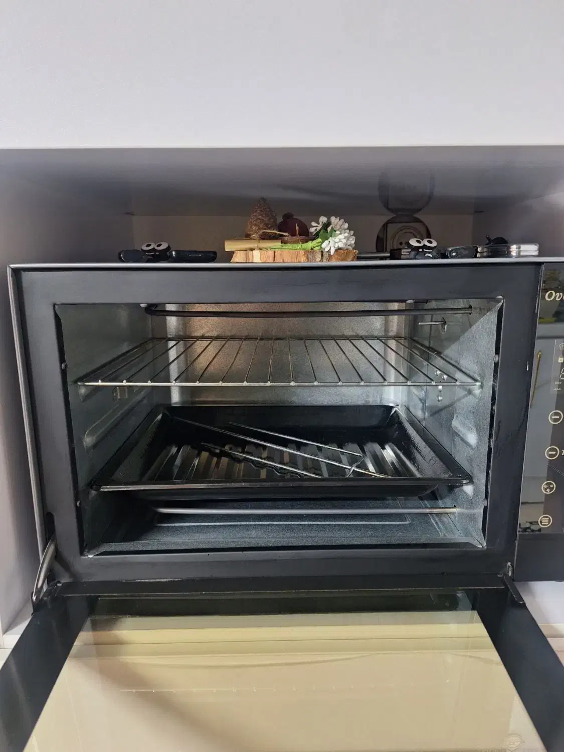 توستر مشکی دستیلوکس|اجاق گاز و لوازم برقی پخت‌وپز|قرچک, زیبا شهر|دیوار